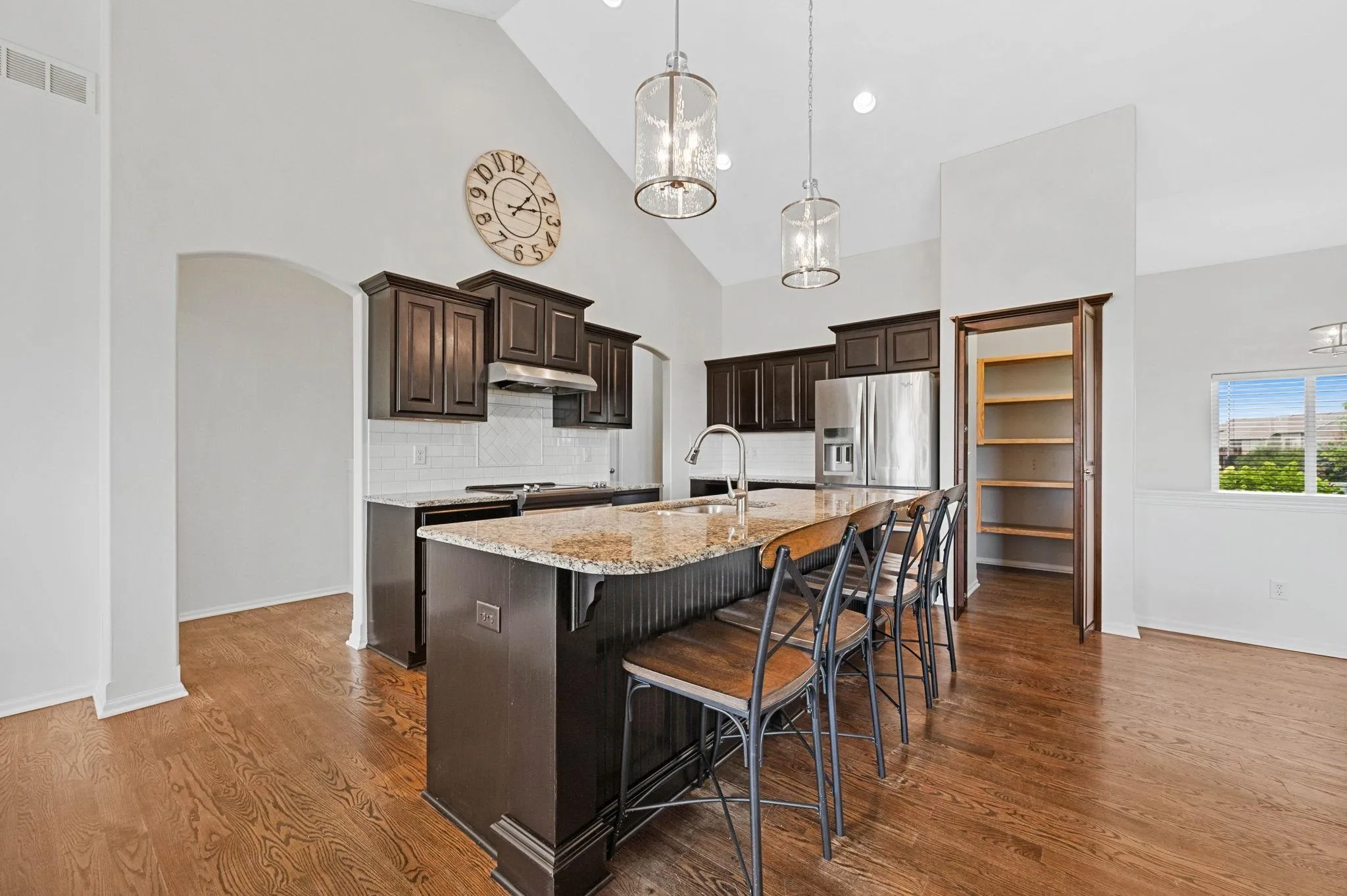 Andover, Kansas 67002, United States, 5 Bedrooms Bedrooms, ,3 BathroomsBathrooms,Residential,Active,166893