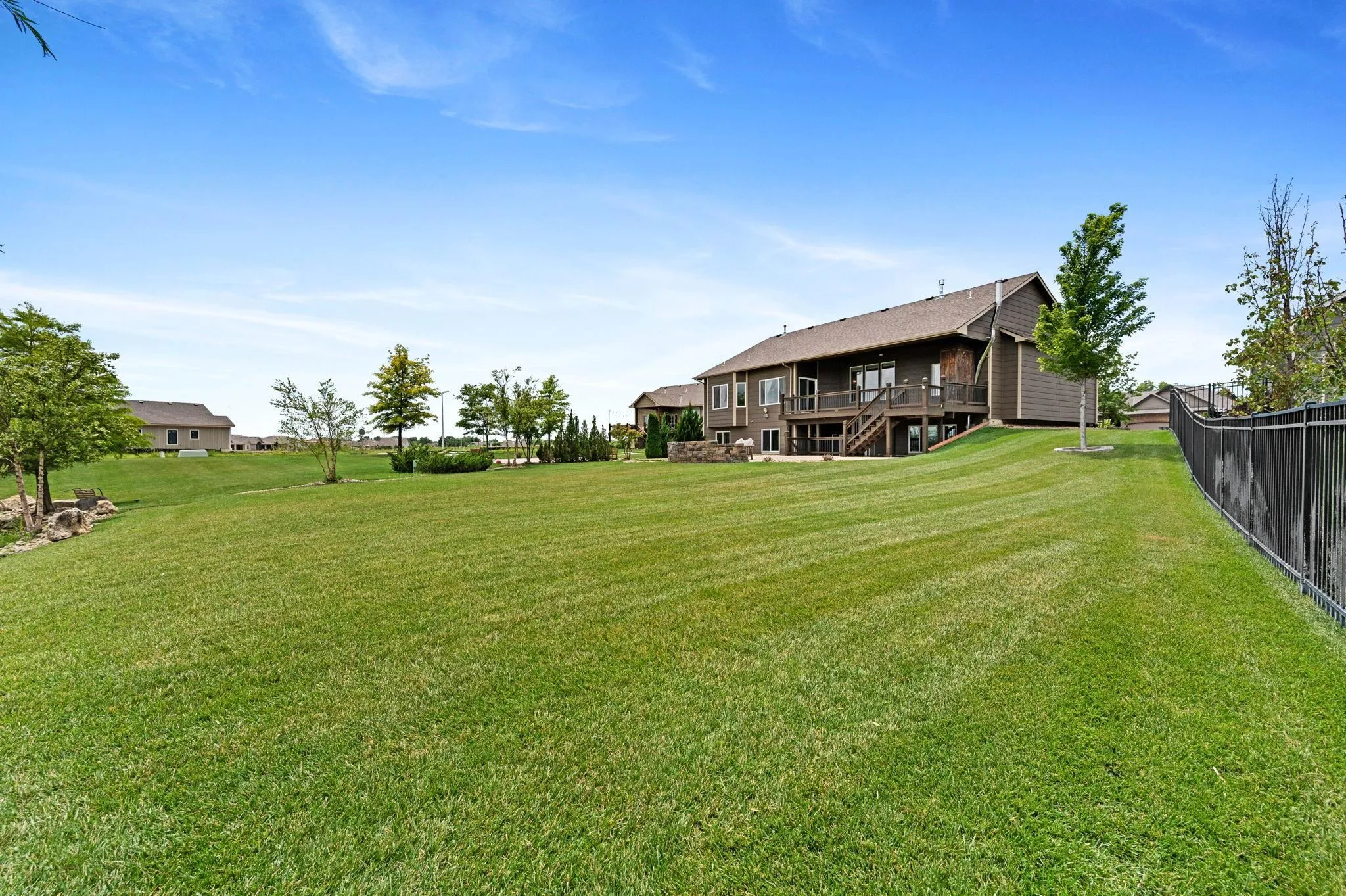 Andover, Kansas 67002, United States, 5 Bedrooms Bedrooms, ,3 BathroomsBathrooms,Residential,Active,166893