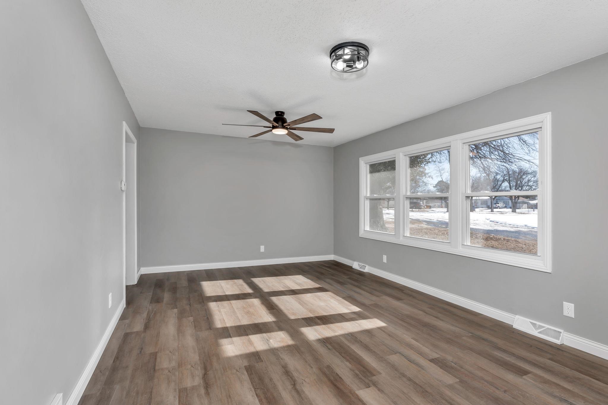 222 W Starlite Dr, Kingman, Kansas image 6