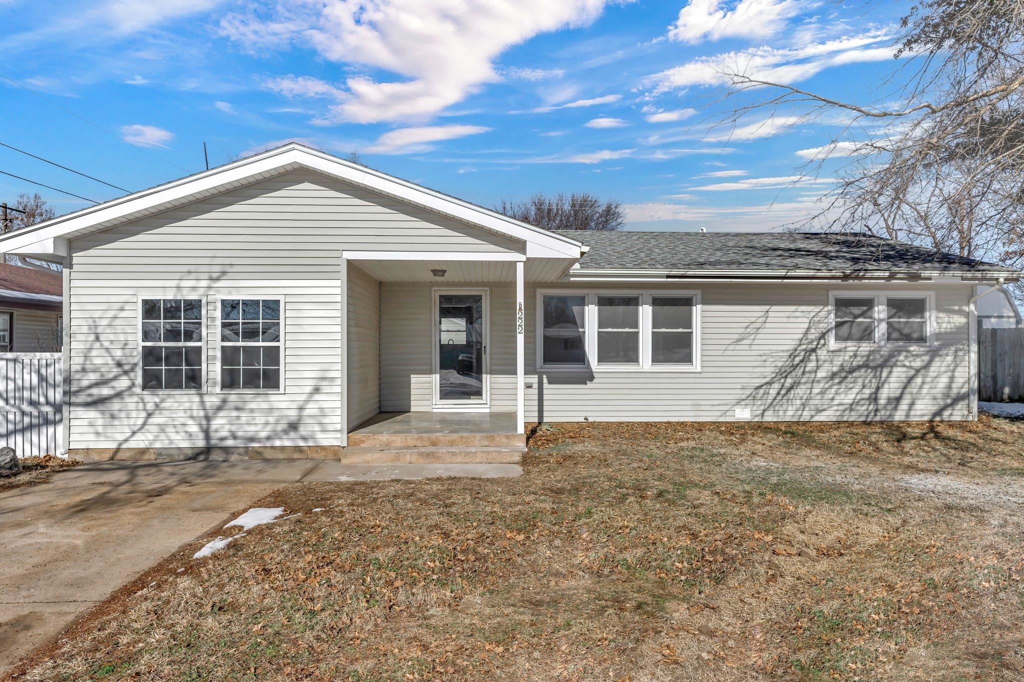 222 W Starlite Dr, Kingman, Kansas image 1
