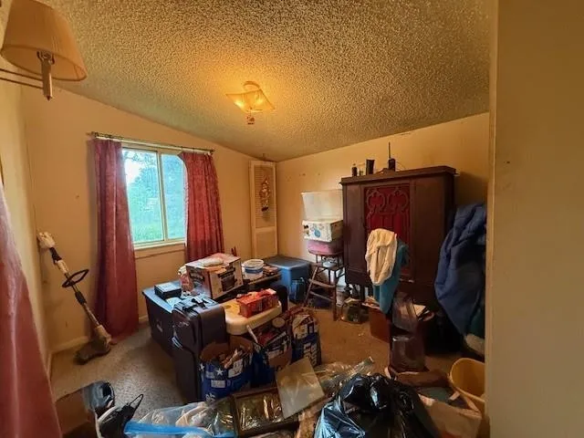 Winfield, Kansas 67156, United States, 2 Bedrooms Bedrooms, ,1 BathroomBathrooms,Residential,Active,214190