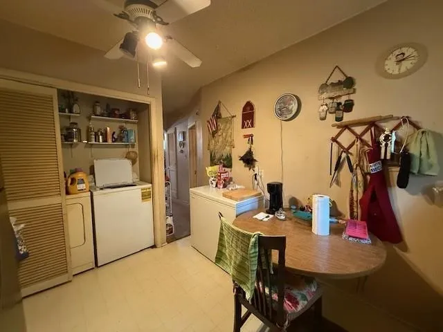 Winfield, Kansas 67156, United States, 2 Bedrooms Bedrooms, ,1 BathroomBathrooms,Residential,Active,214190