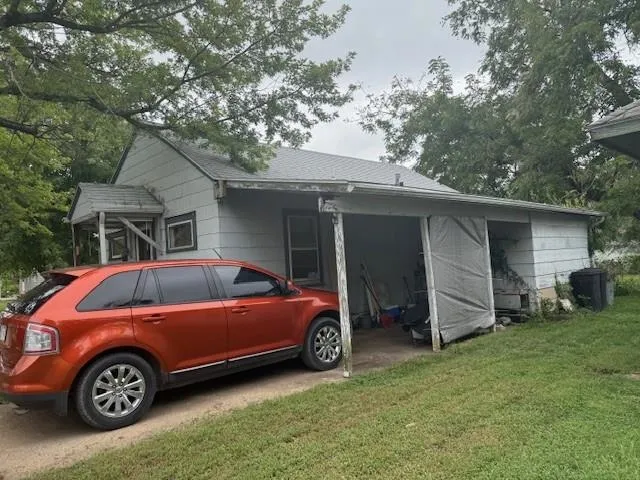 Winfield, Kansas 67156, United States, 2 Bedrooms Bedrooms, ,1 BathroomBathrooms,Residential,Active,214190