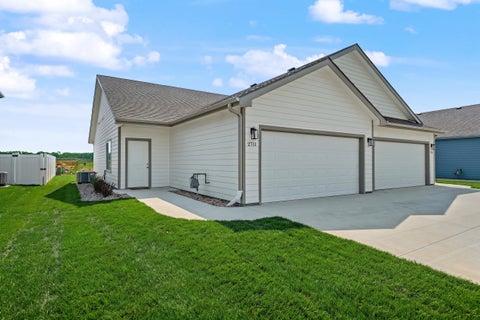 Multifamily For Sale - 2711 Amelia Lane<br/> Salina, KS 67401