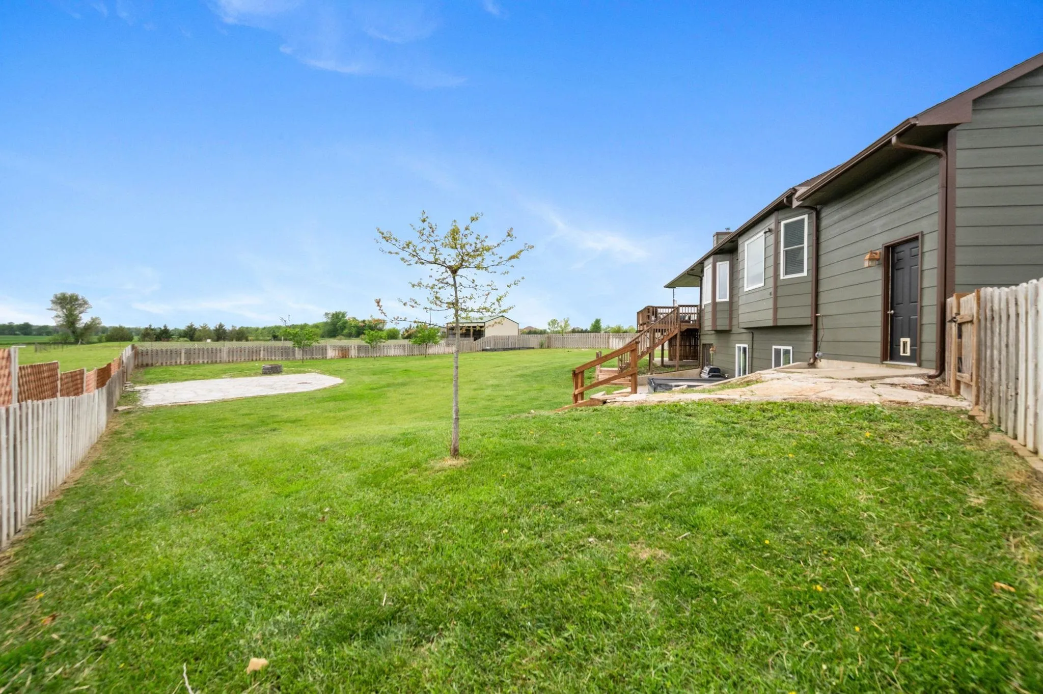 Sedgwick, Kansas 67135, United States, 5 Bedrooms Bedrooms, ,3 BathroomsBathrooms,Residential,Active,118584