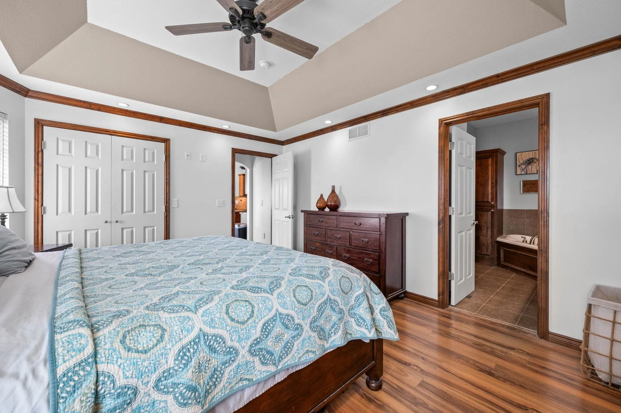 Sedgwick, Kansas 67135, United States, 5 Bedrooms Bedrooms, ,3 BathroomsBathrooms,Residential,Active,118584