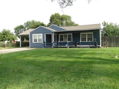 Homes For Sale - 408 E Jones St<br/> Maize, KS 67101