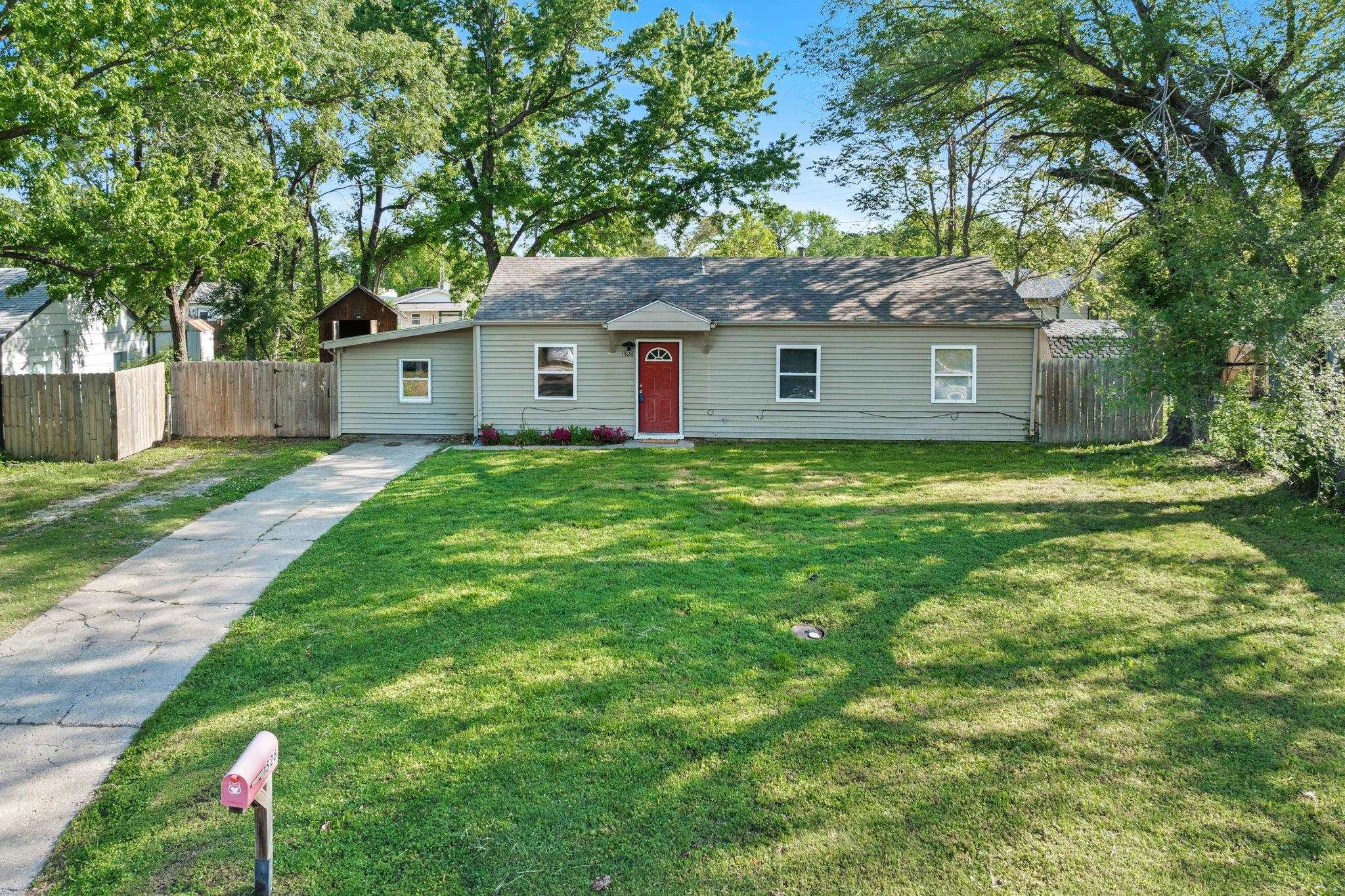 1526 E Evanston St, Park City, Kansas image 1