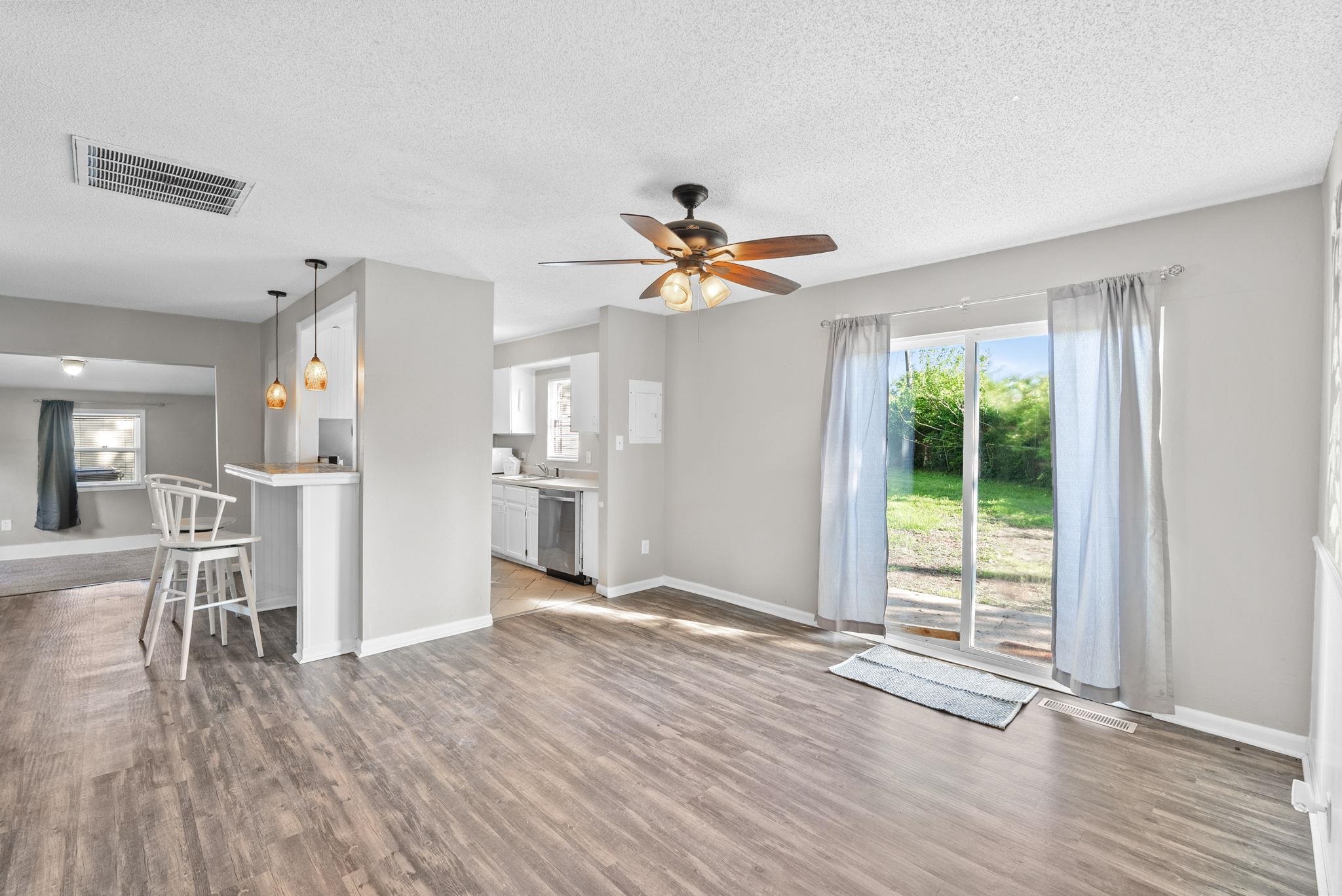1526 E Evanston St, Park City, Kansas image 13