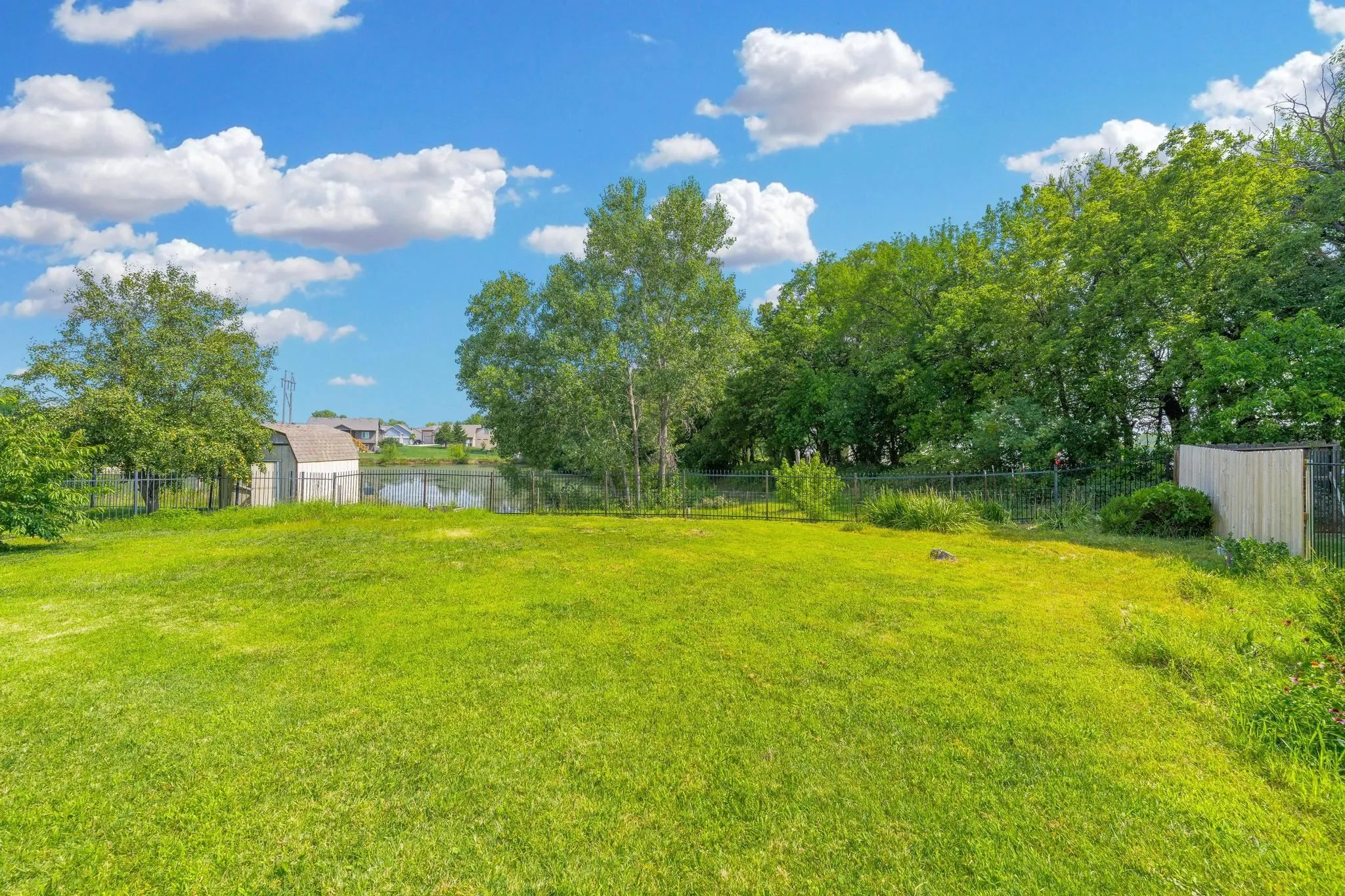 Derby, Kansas 67037, United States, 3 Bedrooms Bedrooms, ,3 BathroomsBathrooms,Residential,Active,186575