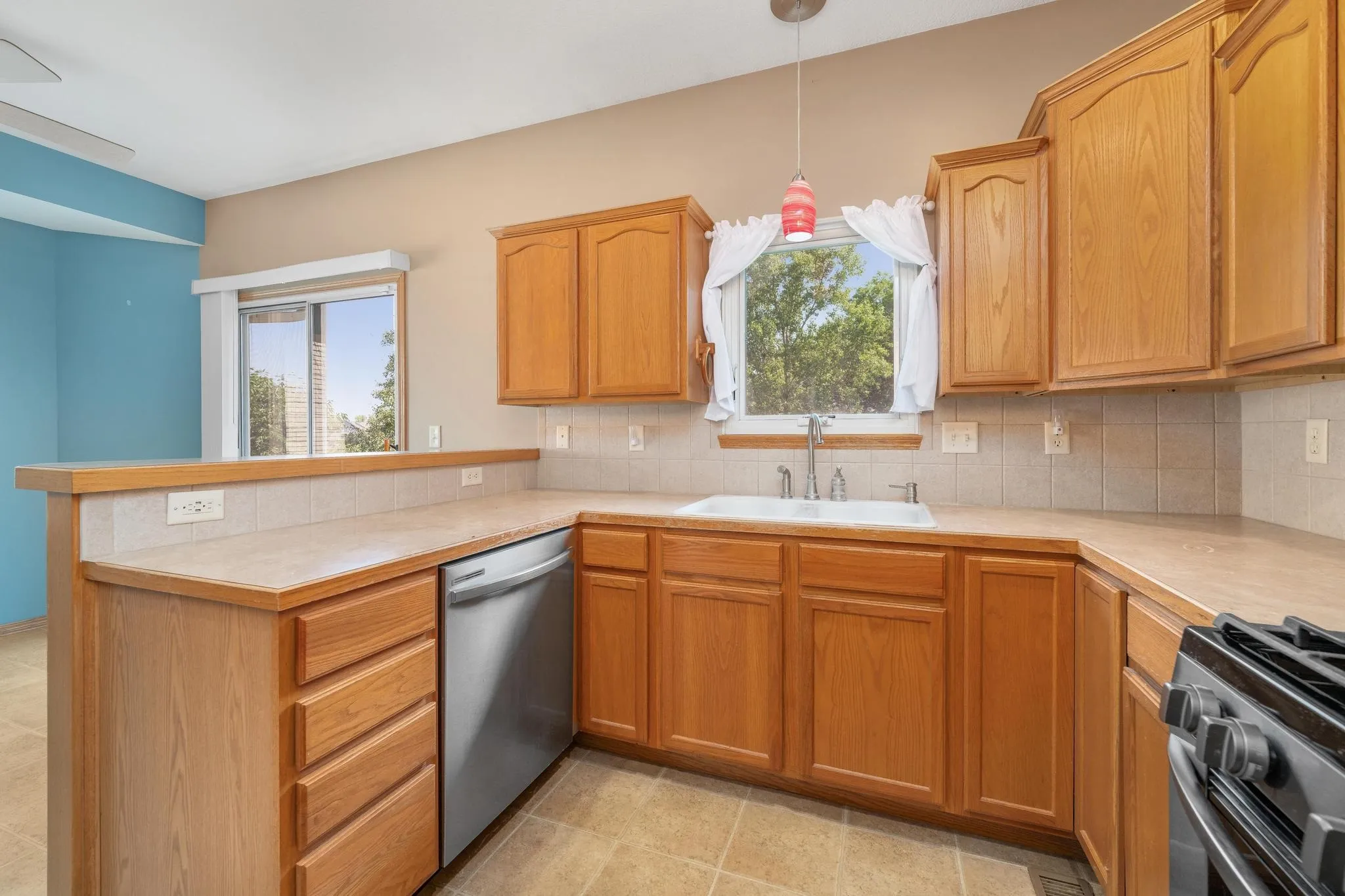 Derby, Kansas 67037, United States, 3 Bedrooms Bedrooms, ,3 BathroomsBathrooms,Residential,Active,186575