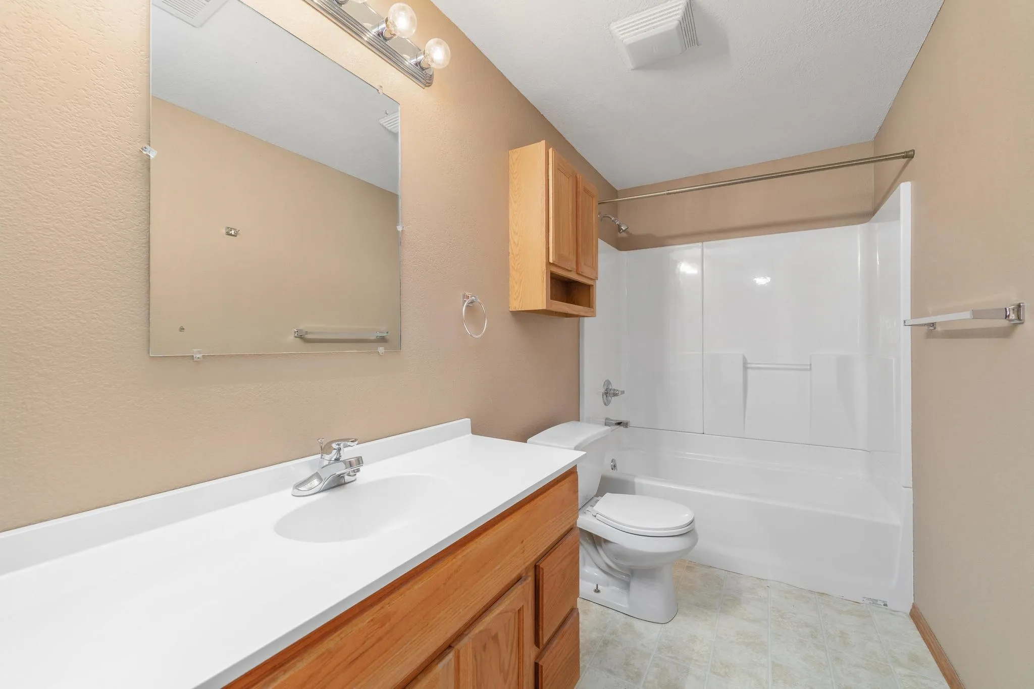 Derby, Kansas 67037, United States, 3 Bedrooms Bedrooms, ,3 BathroomsBathrooms,Residential,Active,186575