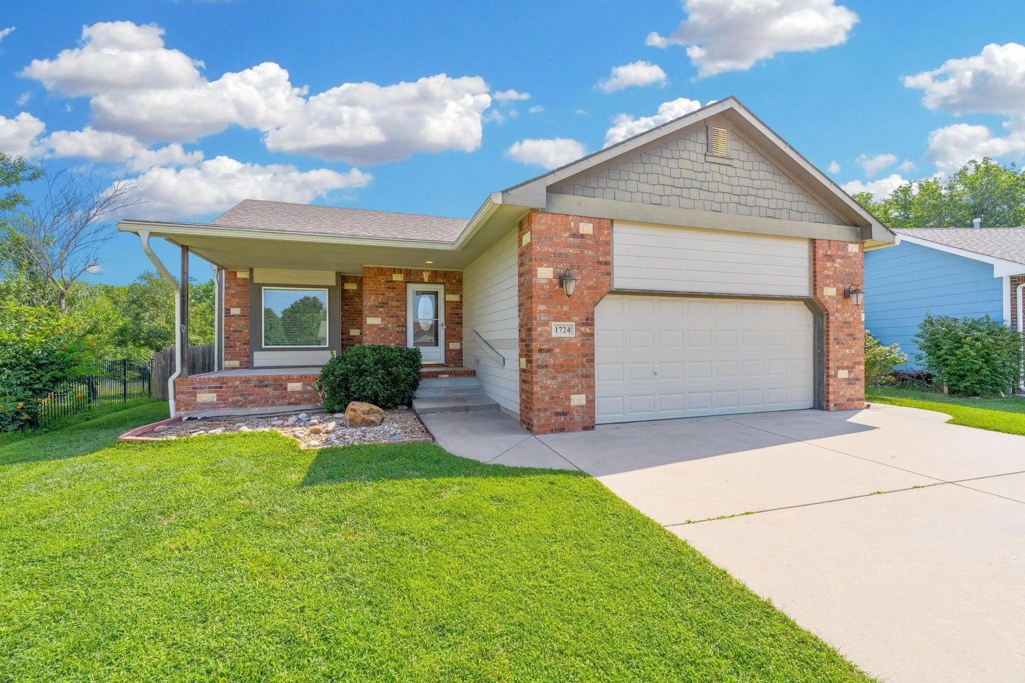 Derby, Kansas 67037, United States, 3 Bedrooms Bedrooms, ,3 BathroomsBathrooms,Residential,Active,186575