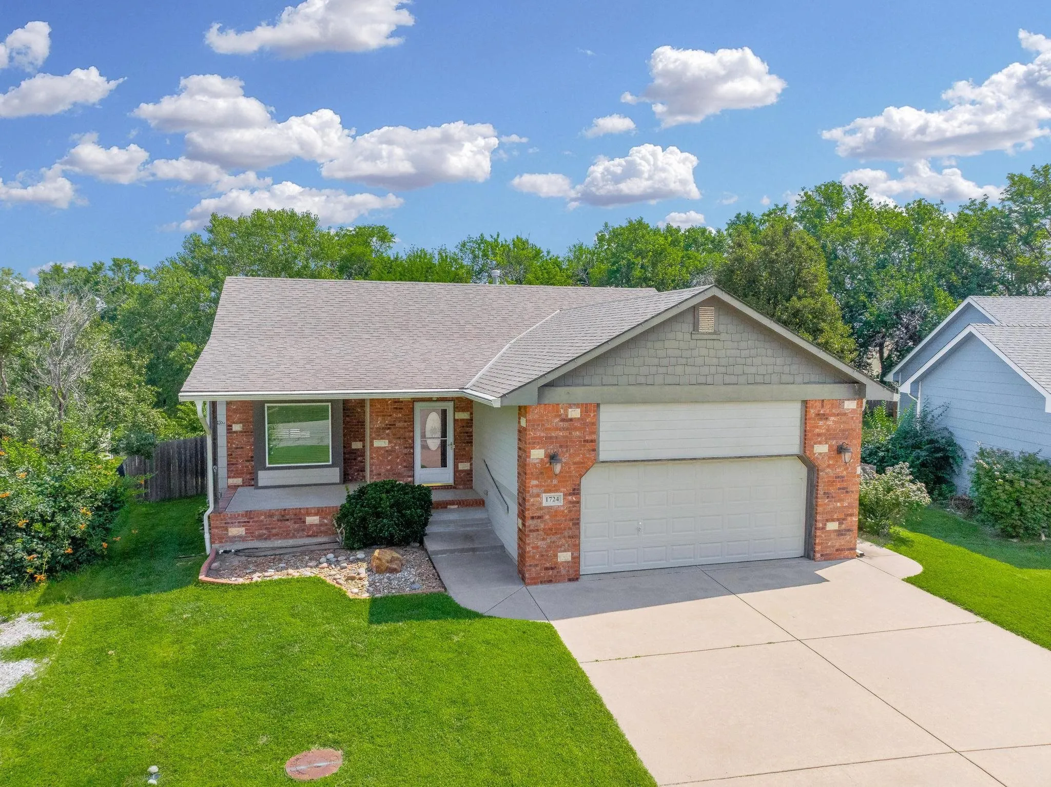 Derby, Kansas 67037, United States, 3 Bedrooms Bedrooms, ,3 BathroomsBathrooms,Residential,Active,186575