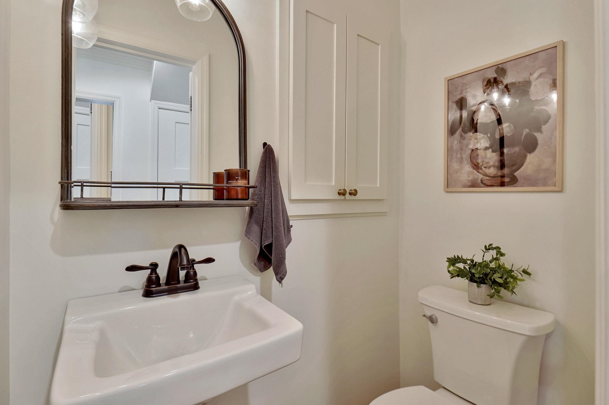 Wichita, Kansas 67208, United States, 3 Bedrooms Bedrooms, ,2 BathroomsBathrooms,Residential,Pending,60648