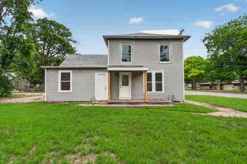 Homes For Sale - 109 N Illinois St<br/> Sumner County, Oxford, KS 67119