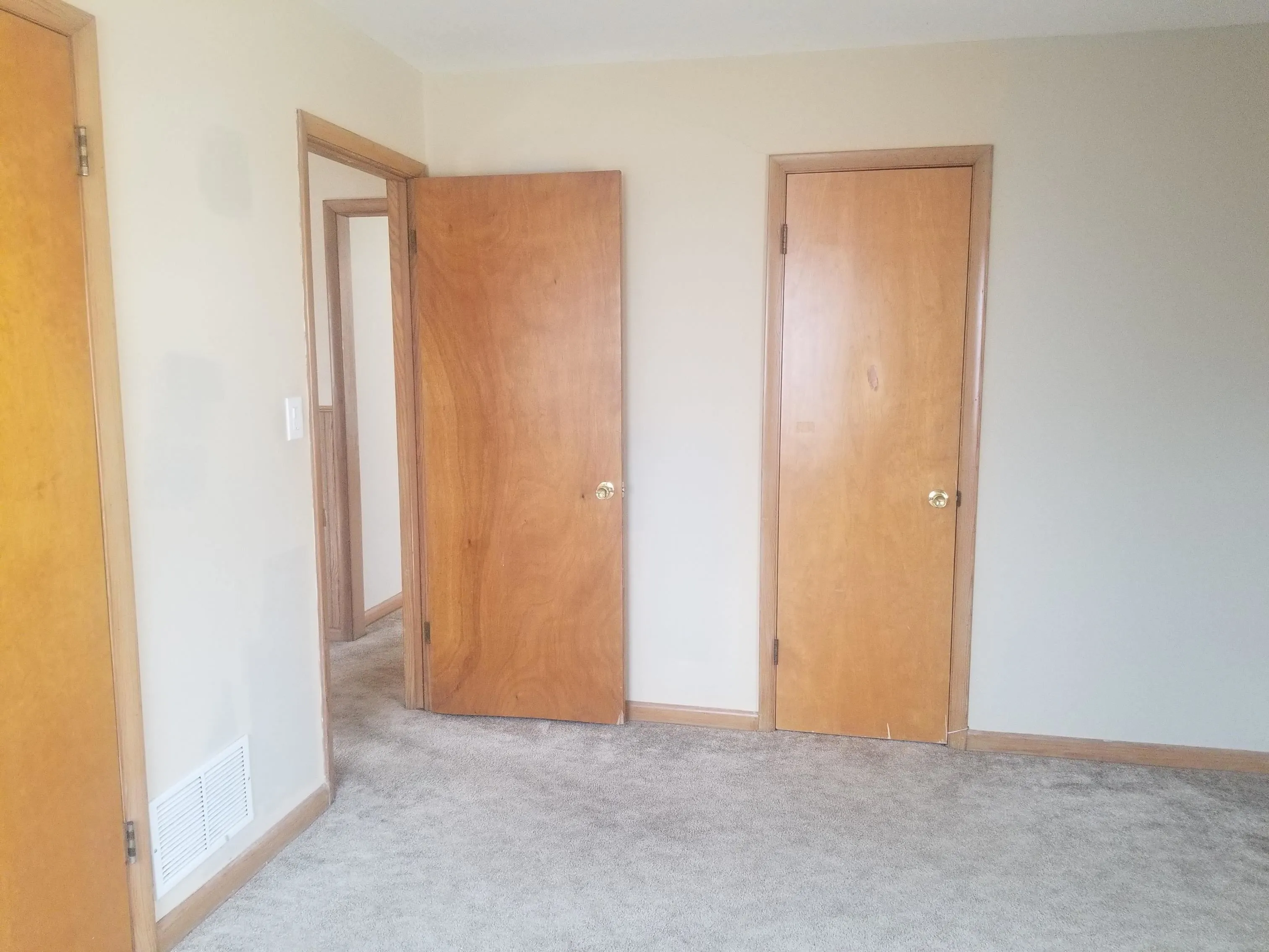 Wichita, Kansas 67213, United States, 2 Bedrooms Bedrooms, ,1 BathroomBathrooms,Residential,Active,118976