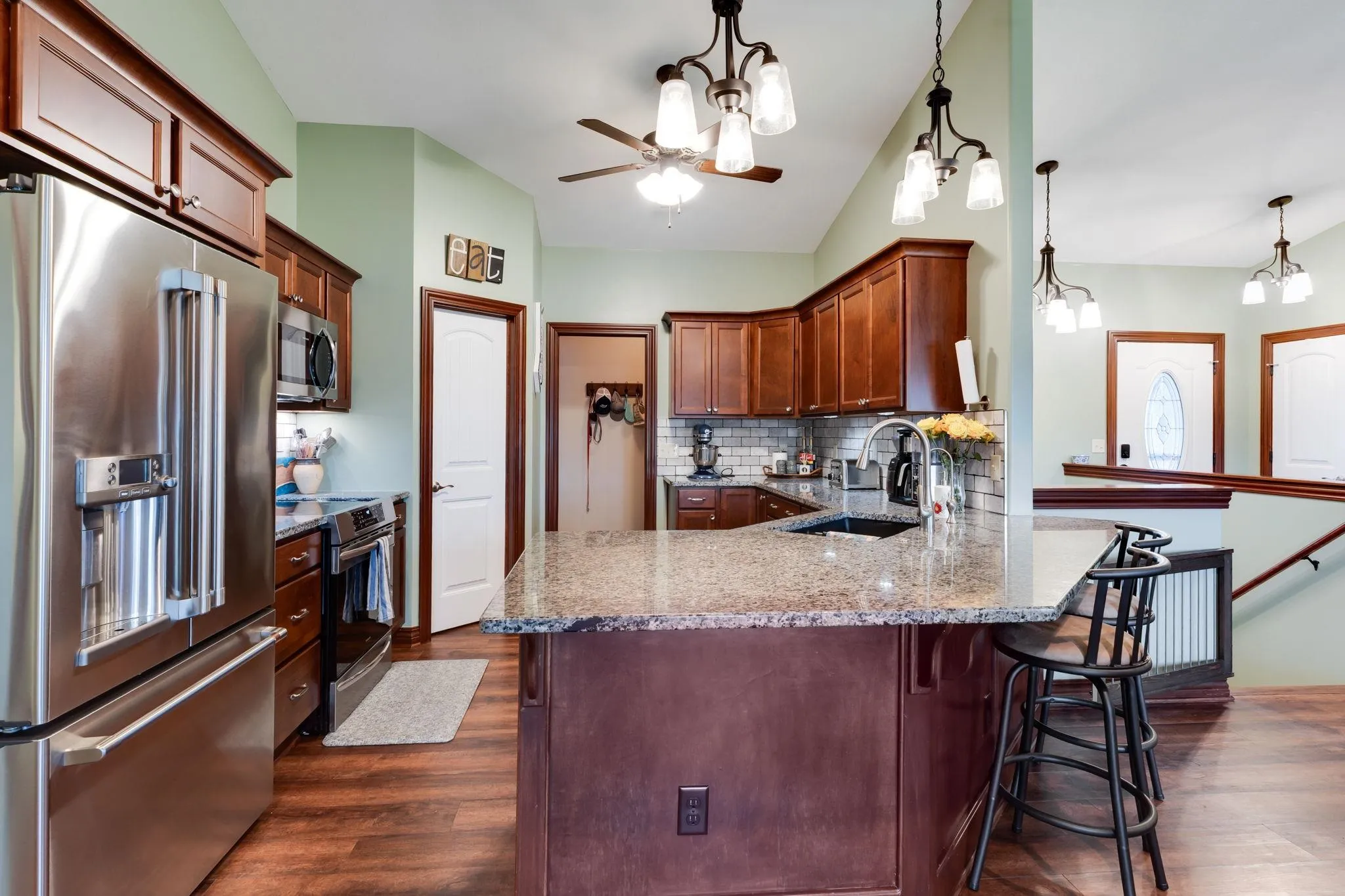 Haysville, Kansas 67060, United States, 4 Bedrooms Bedrooms, ,3 BathroomsBathrooms,Residential,Active,208092