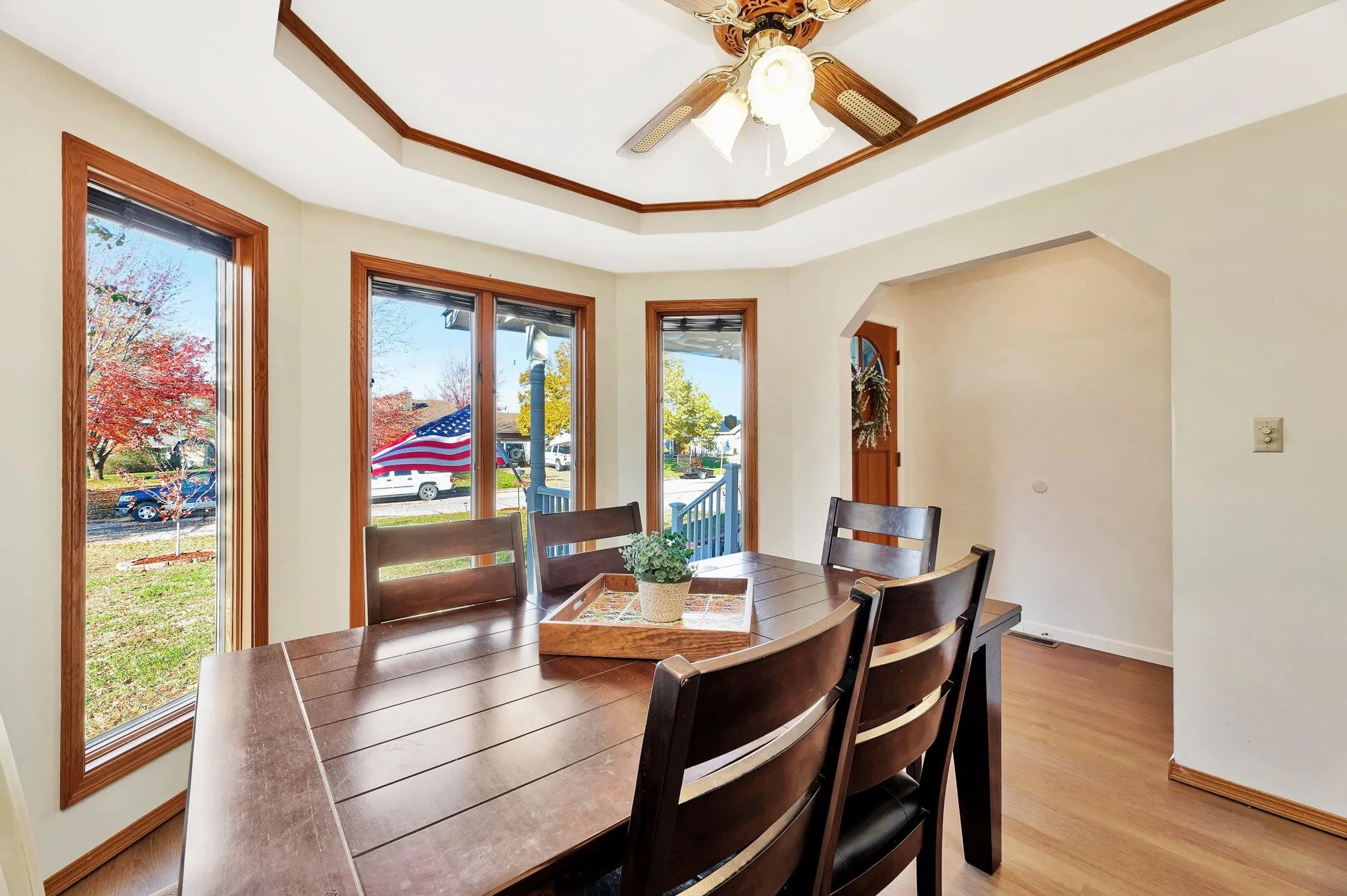 Wellington, Kansas 67152, United States, 5 Bedrooms Bedrooms, ,3 BathroomsBathrooms,Residential,Pending,32360