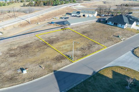 Vacant Land For Sale - 831 N Speyside Cir<br/> Andover, KS 67002