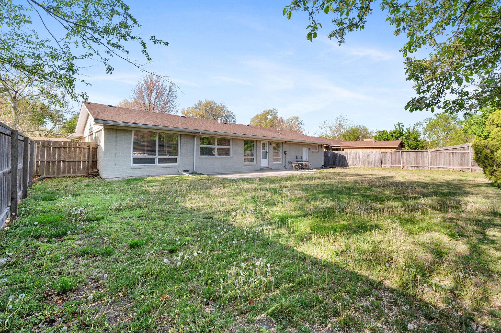 6504 E Murdock St, Wichita, Kansas image 25