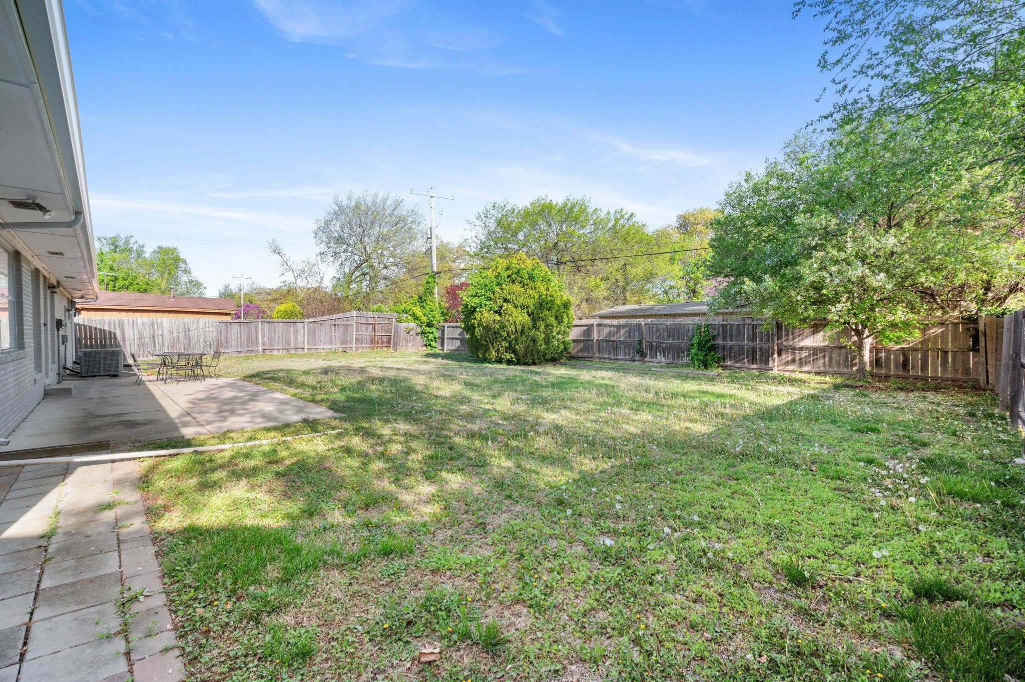 6504 E Murdock St, Wichita, Kansas image 24