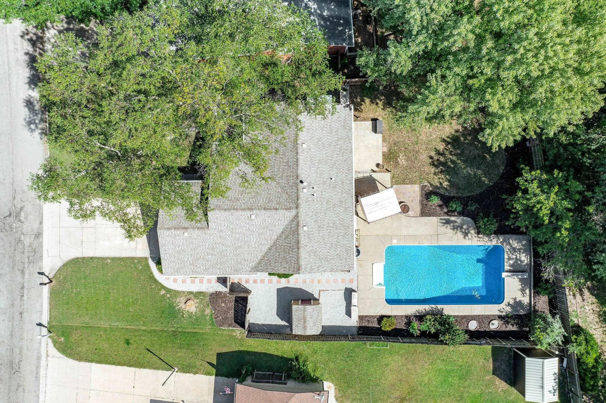 Wichita, Kansas 67209, United States, 4 Bedrooms Bedrooms, ,2 BathroomsBathrooms,Residential,Pending,40163