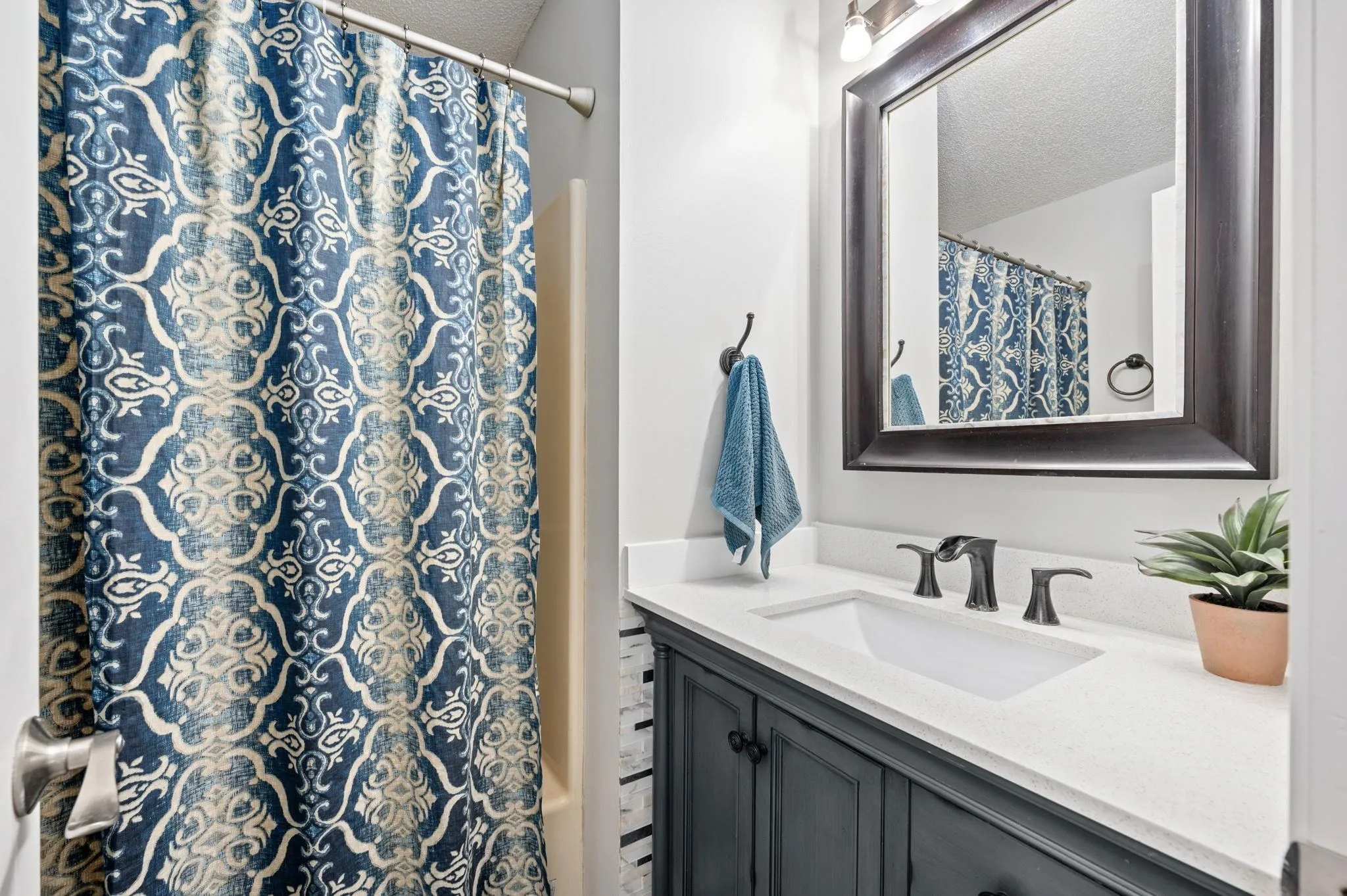 Wichita, Kansas 67209, United States, 4 Bedrooms Bedrooms, ,2 BathroomsBathrooms,Residential,Pending,40163