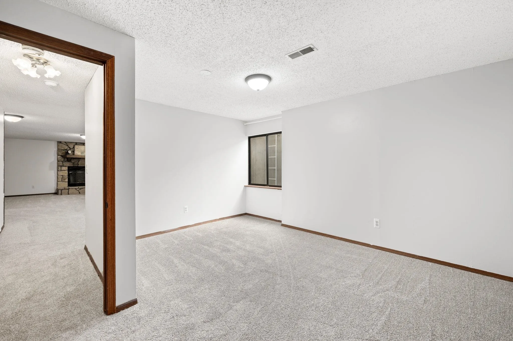 Wichita, Kansas 67209, United States, 4 Bedrooms Bedrooms, ,2 BathroomsBathrooms,Residential,Pending,40163