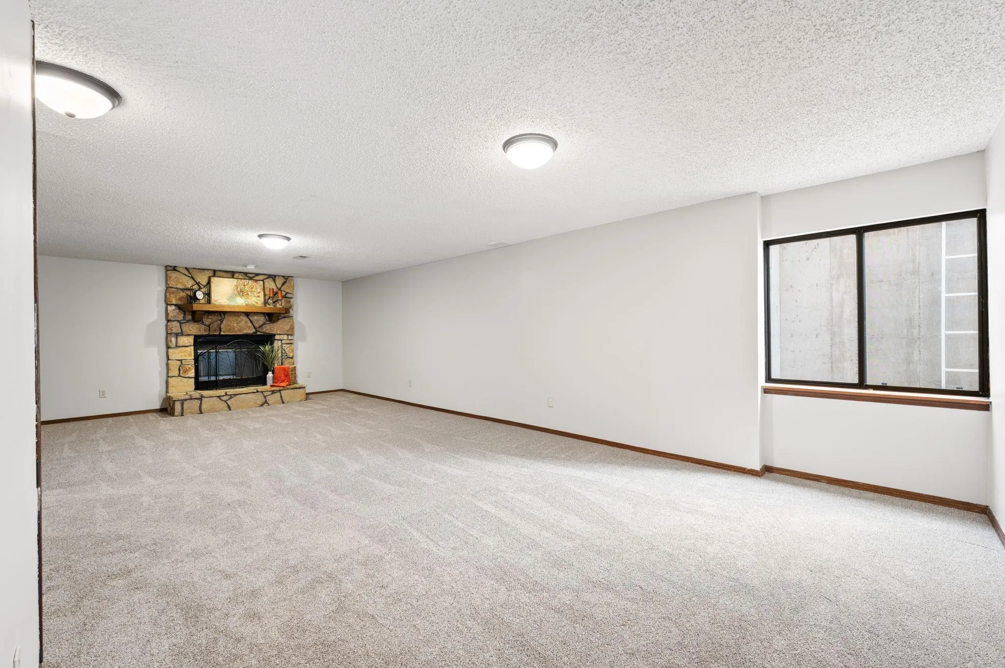 Wichita, Kansas 67209, United States, 4 Bedrooms Bedrooms, ,2 BathroomsBathrooms,Residential,Pending,40163