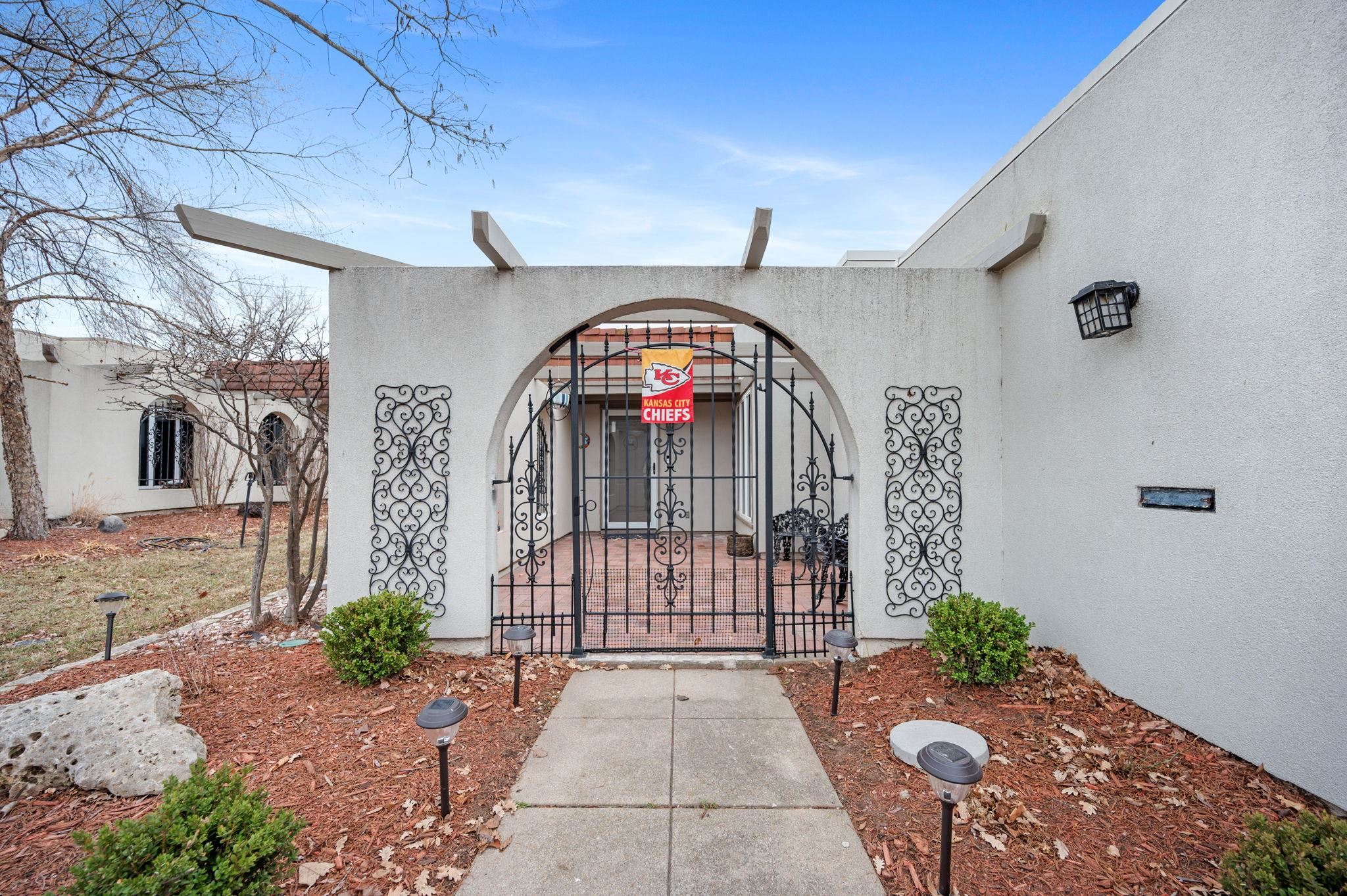 81 E Via Verde St, Wichita, Kansas image 3