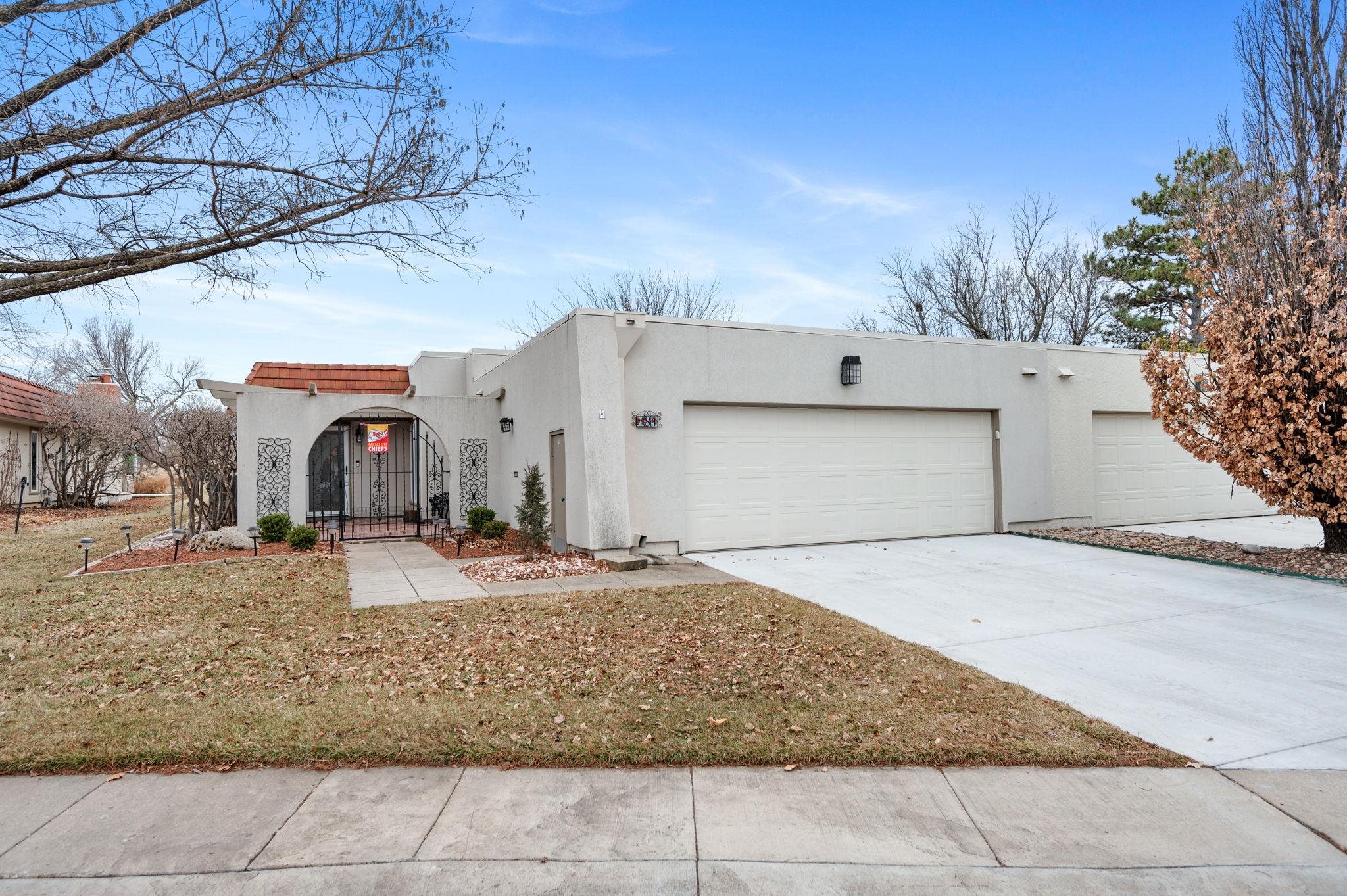 81 E Via Verde St, Wichita, Kansas image 1