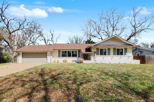 8026 E MORNINGSIDE ST, WICHITA, KS 67207 - Image 4ebd62ca5e543dc4fbcc44a8bdee7e40/1034010106
