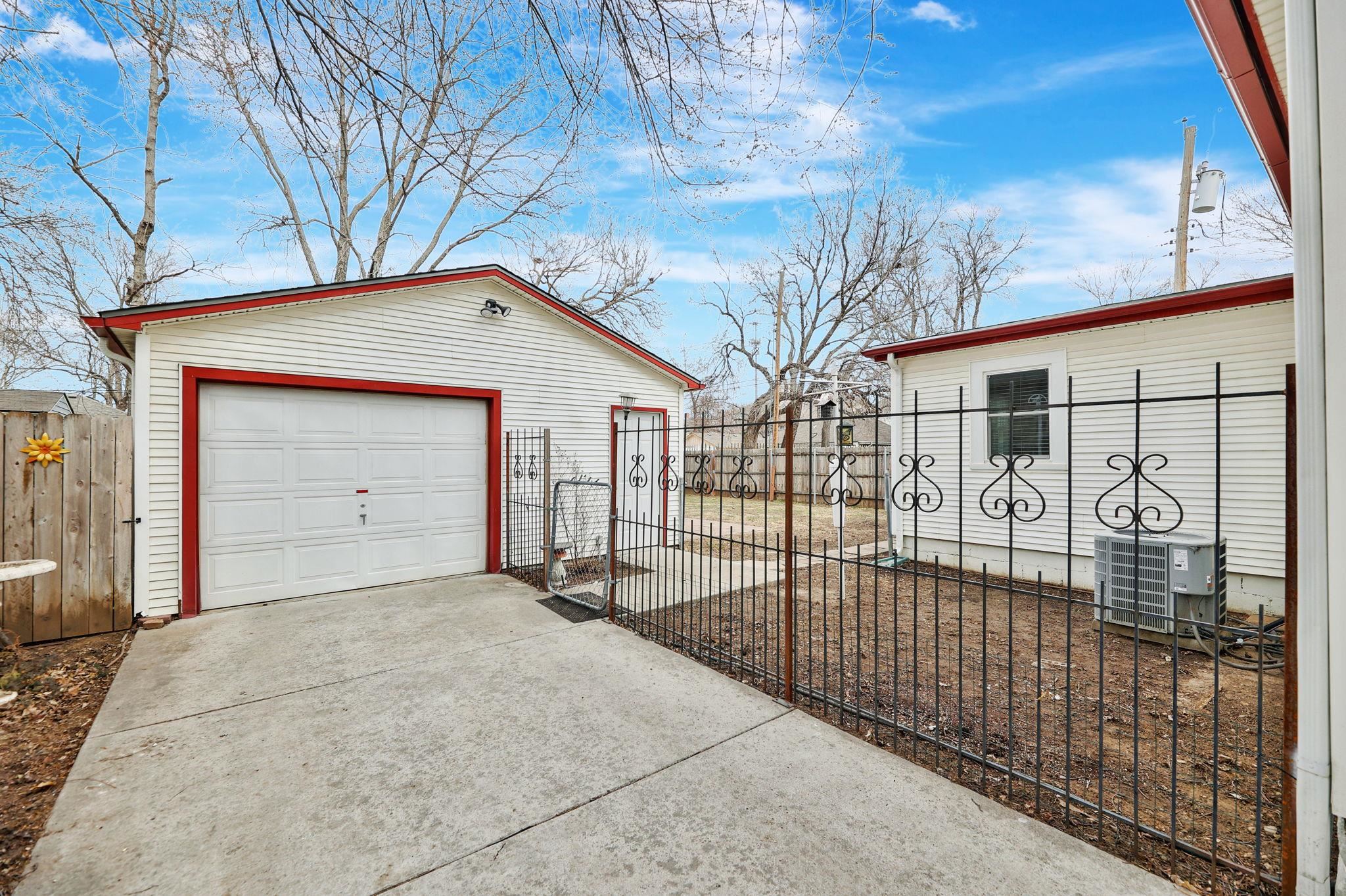 108 E 16th St N St, Wichita, Kansas image 6