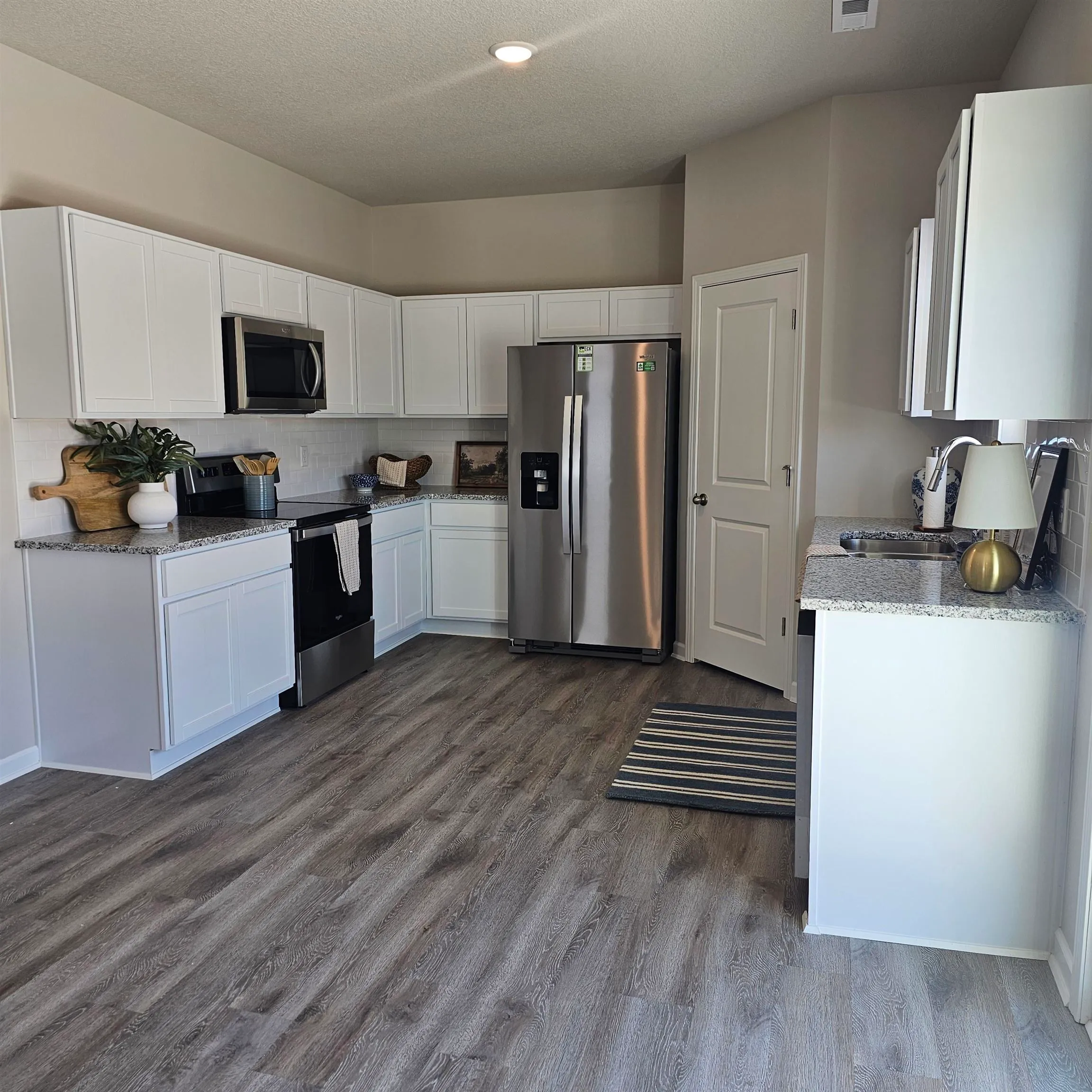 Valley Center, Kansas 67147, United States, 4 Bedrooms Bedrooms, ,2 BathroomsBathrooms,Residential,Active,47173