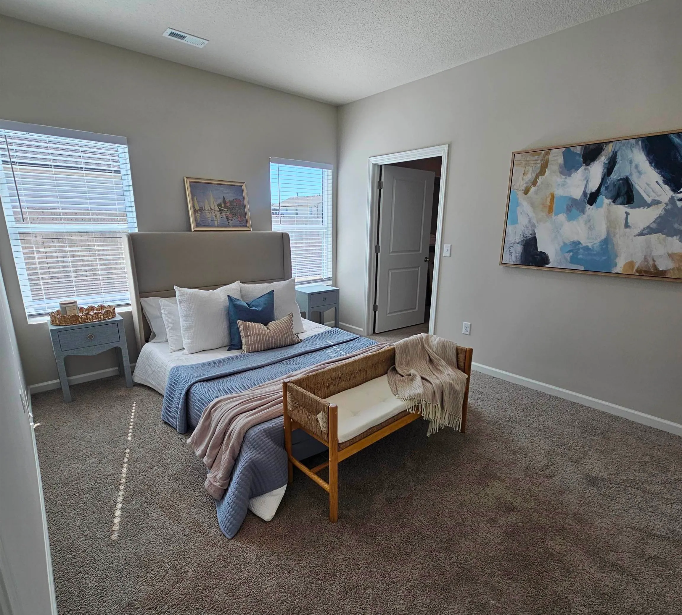 Valley Center, Kansas 67147, United States, 4 Bedrooms Bedrooms, ,2 BathroomsBathrooms,Residential,Active,47173