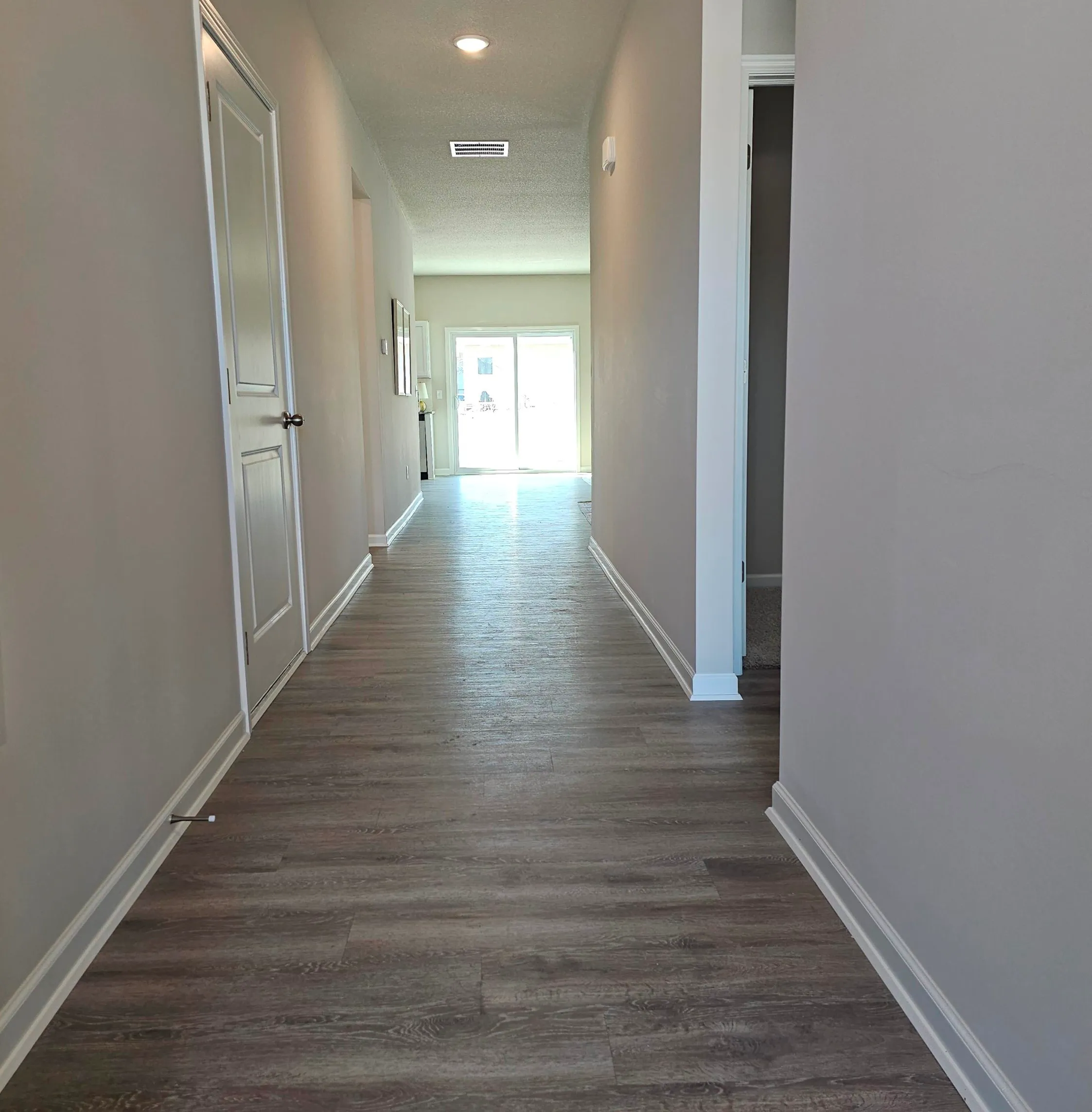 Valley Center, Kansas 67147, United States, 4 Bedrooms Bedrooms, ,2 BathroomsBathrooms,Residential,Active,47173