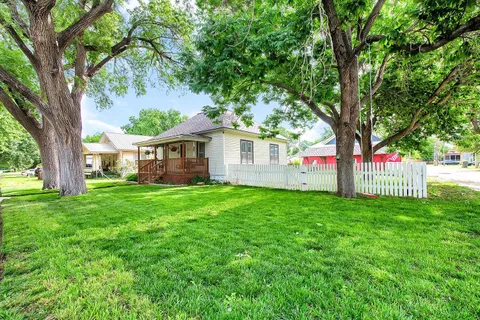 214 N Kansas St, Haven, KS MLS: 655695
