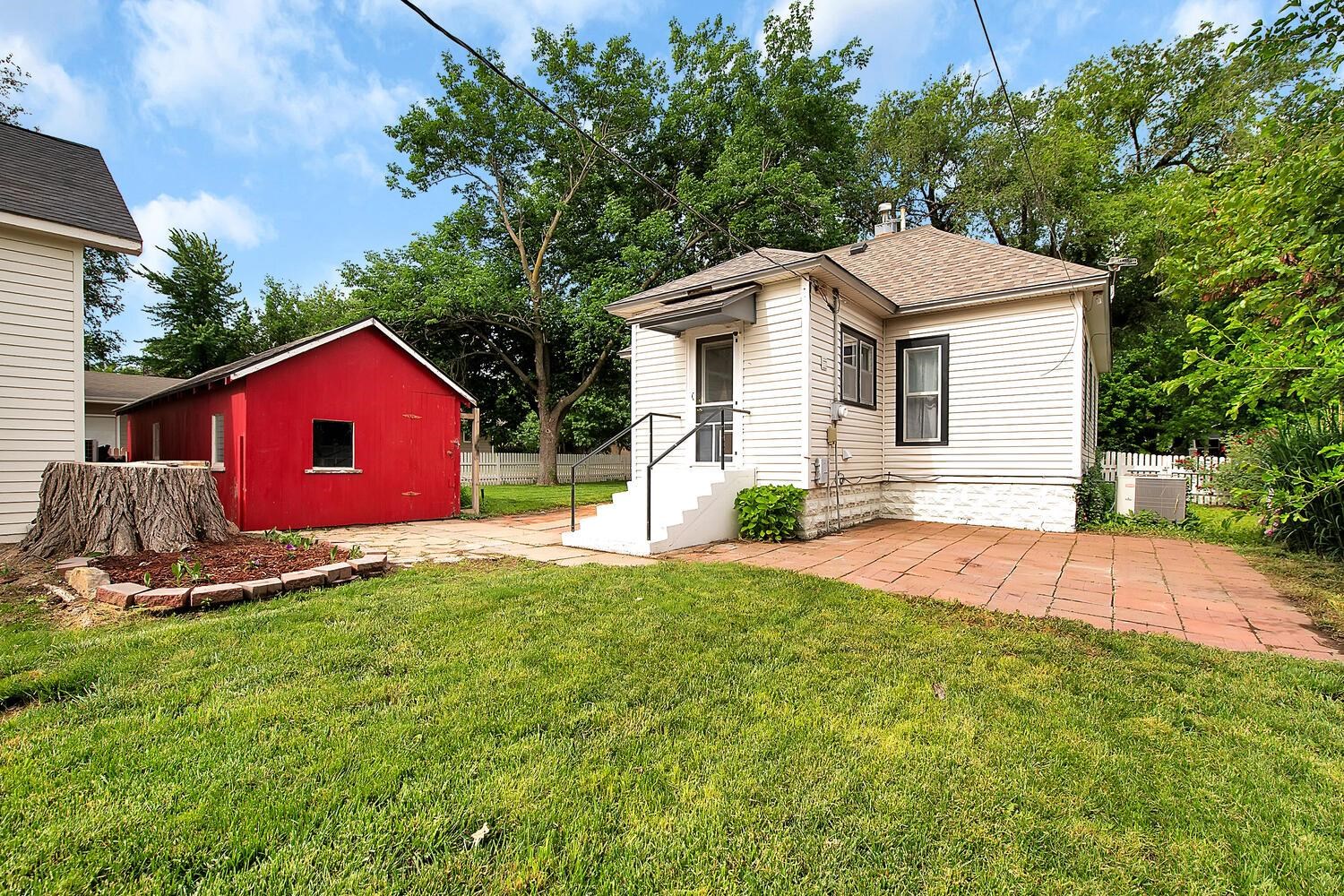 214 N Kansas St, Haven, Kansas image 34