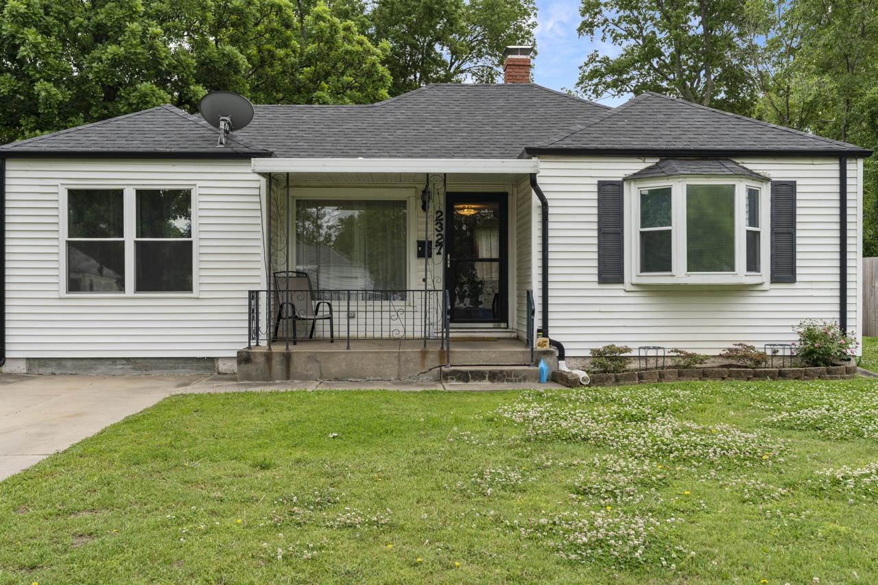 2327 E Aloma St, Wichita, Kansas image 2