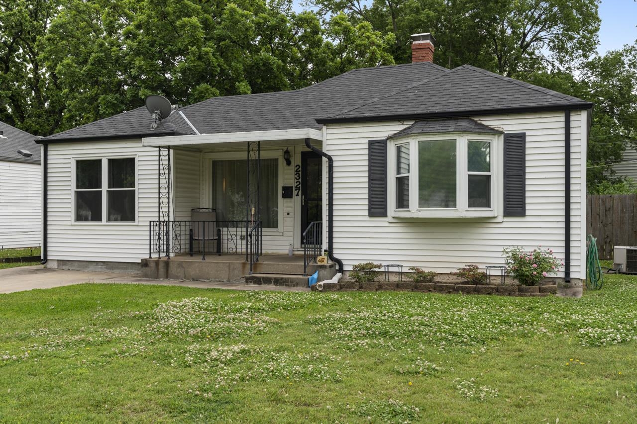 2327 E Aloma St, Wichita, Kansas image 1