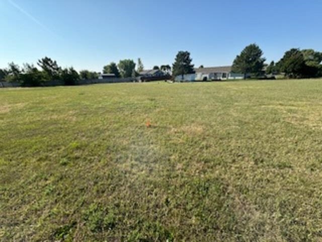 502 Clover Ln, Hesston, Kansas image 1