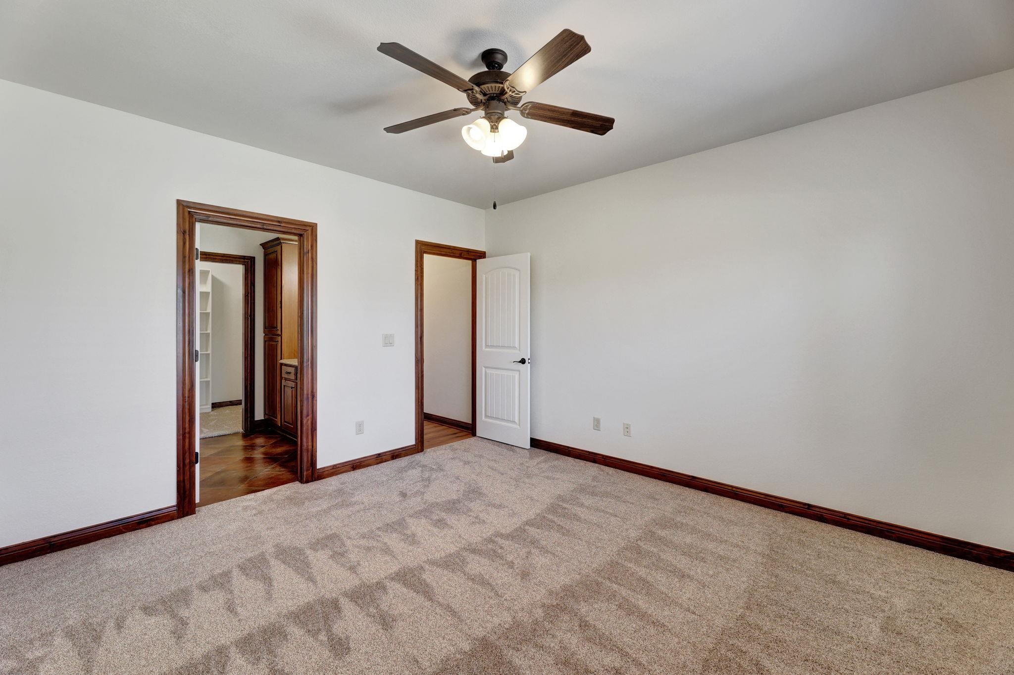 2612 N Paradise Ct, Wichita, Kansas image 24