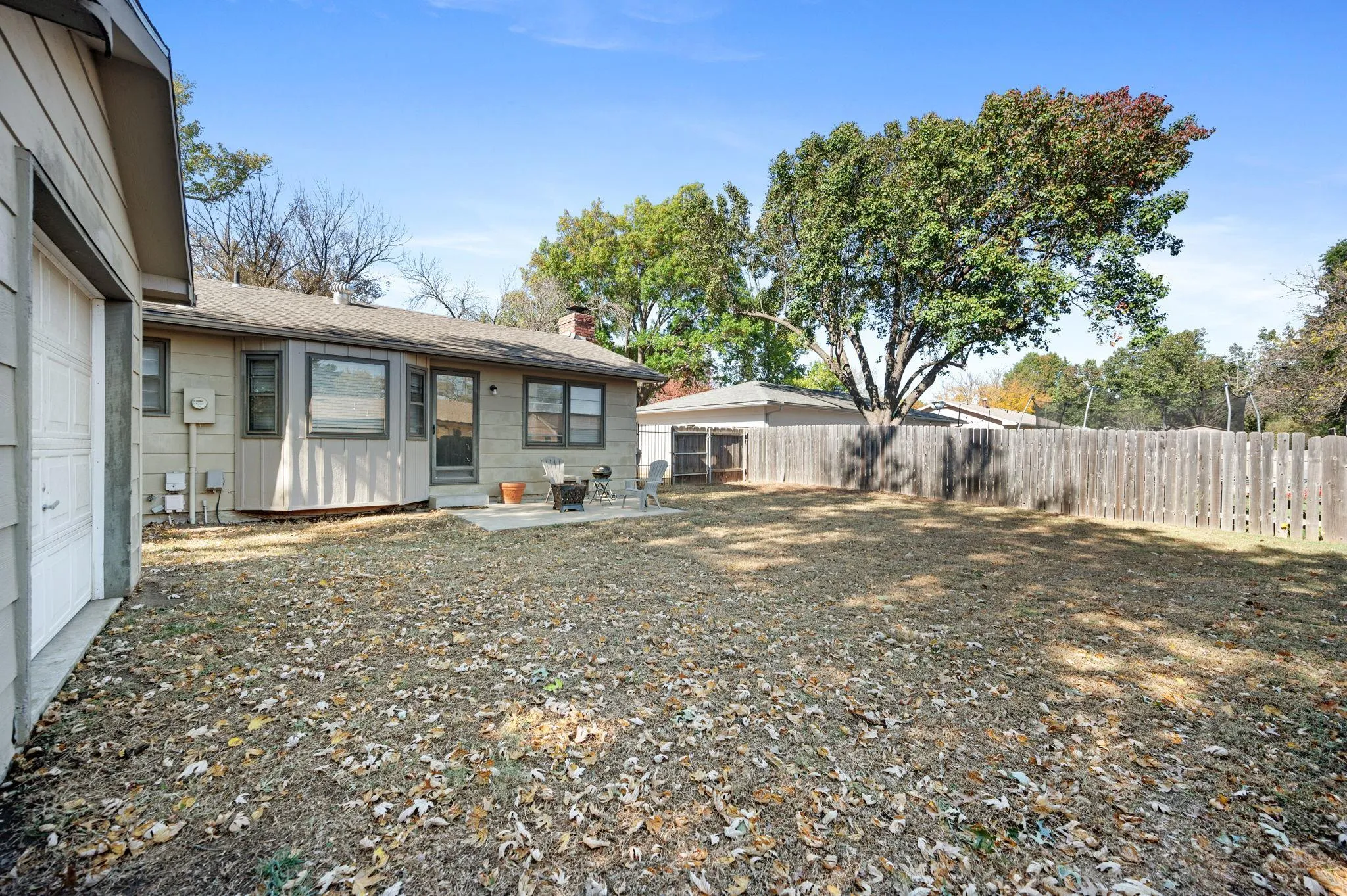 Wichita, Kansas 67212, United States, 3 Bedrooms Bedrooms, ,2 BathroomsBathrooms,Residential,Pending,30588