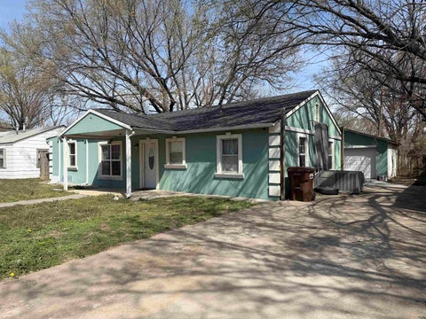Homes For Sale - 5036 S Brookhaven St<br/> Sedgwick County, Wichita, KS 67216