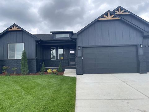 Homes For Sale - 1260 N Main St<br/> Sedgwick County, Goddard, KS 67052