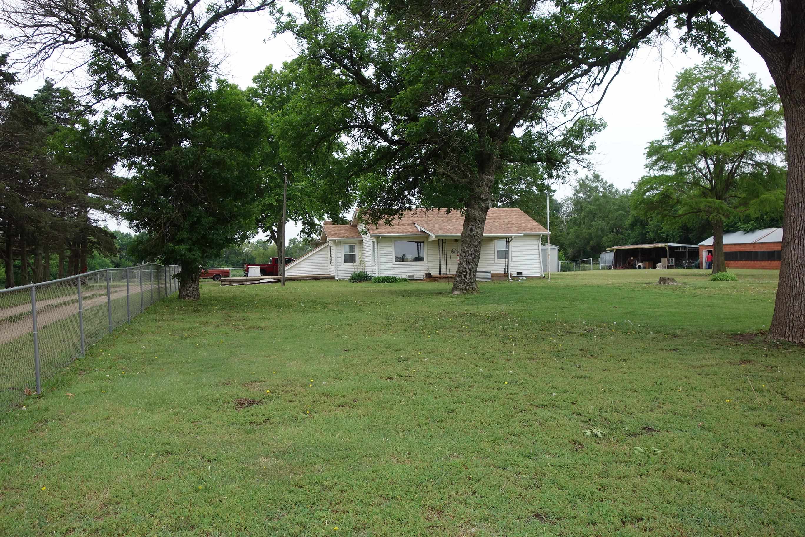 1457 N Meridian Rd, Peck, Kansas image 4