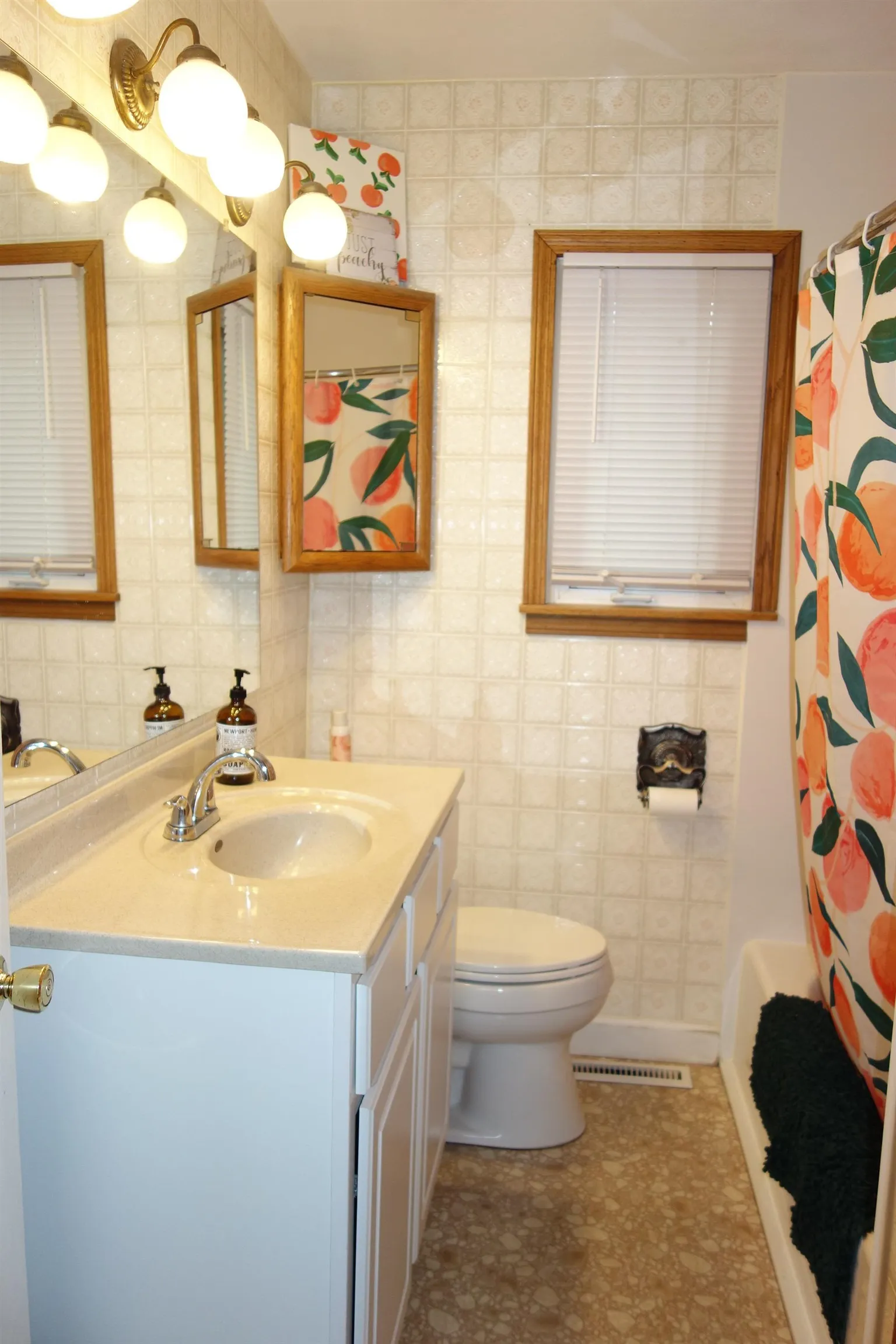 Peck, Kansas 67120, United States, 2 Bedrooms Bedrooms, ,2 BathroomsBathrooms,Residential,Pending,138505