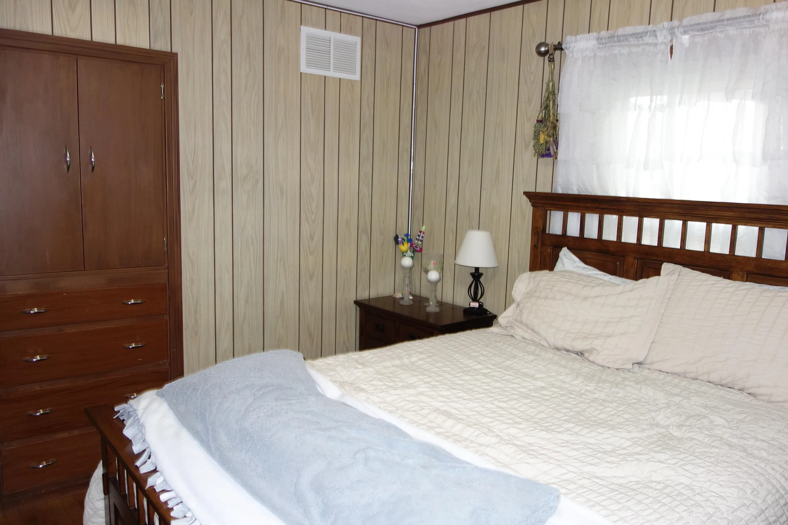 Peck, Kansas 67120, United States, 2 Bedrooms Bedrooms, ,2 BathroomsBathrooms,Residential,Pending,138505