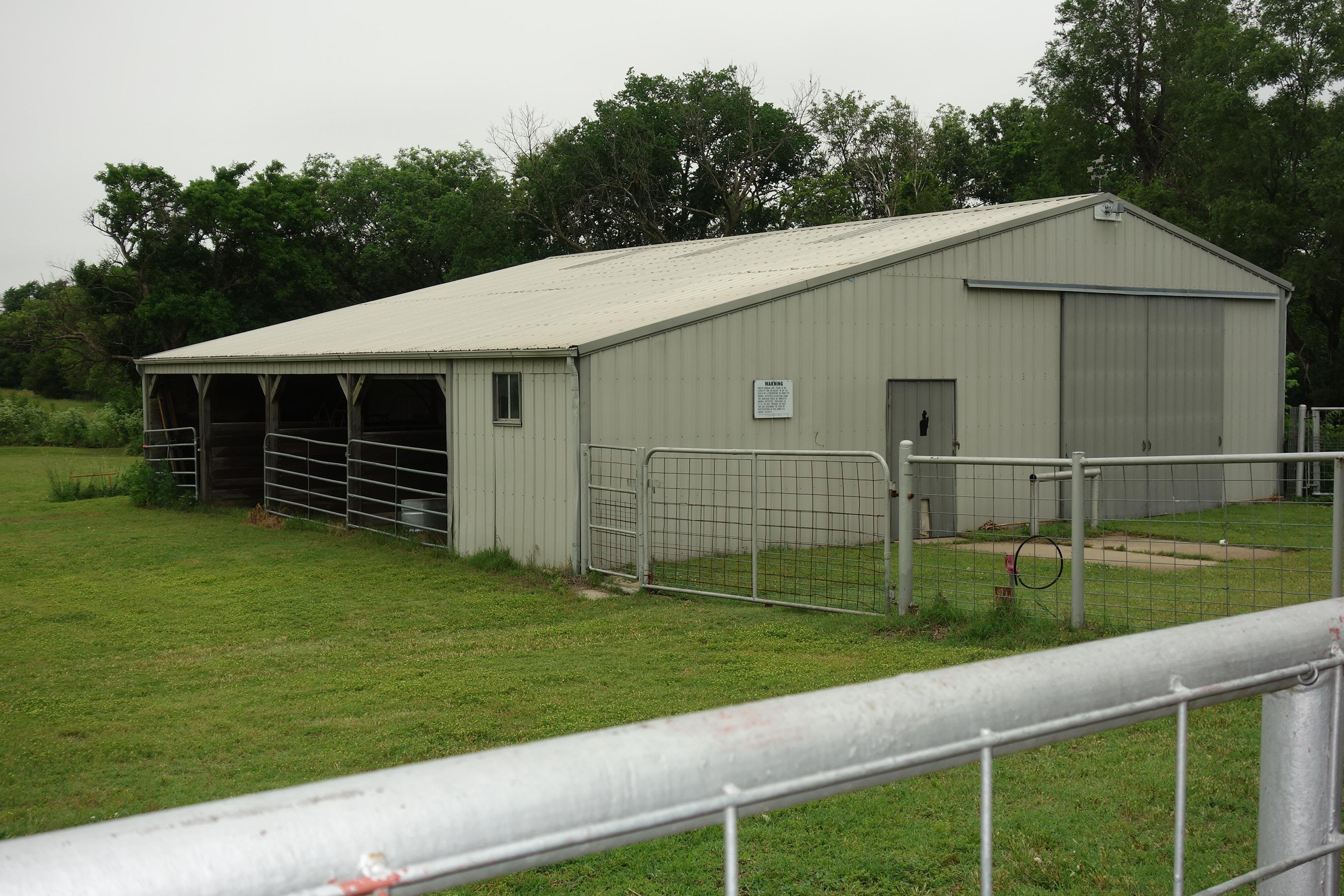 1457 N Meridian Rd, Peck, Kansas image 32